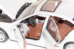 BMW 550i F10 sedan 2010 1:18